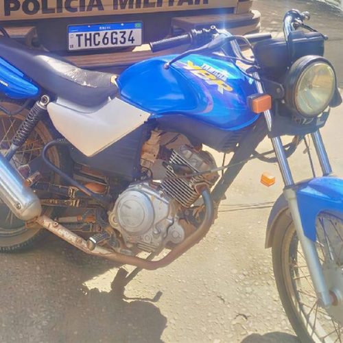 PM descobre moto adulterada e droga com suspeito durante ronda em Brumado
