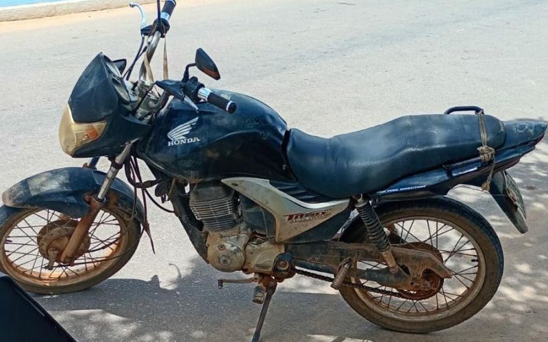 PM recupera moto roubada e identifica adulterações durante operação em Ituaçu