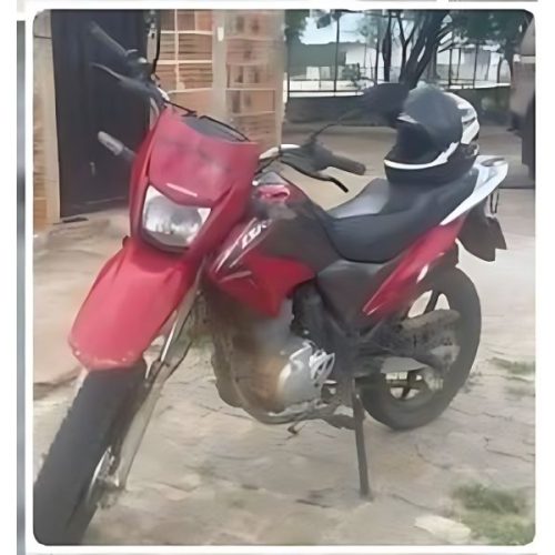 PM recupera moto roubada e prende dois suspeitos de assaltos na zona rural em Brumado