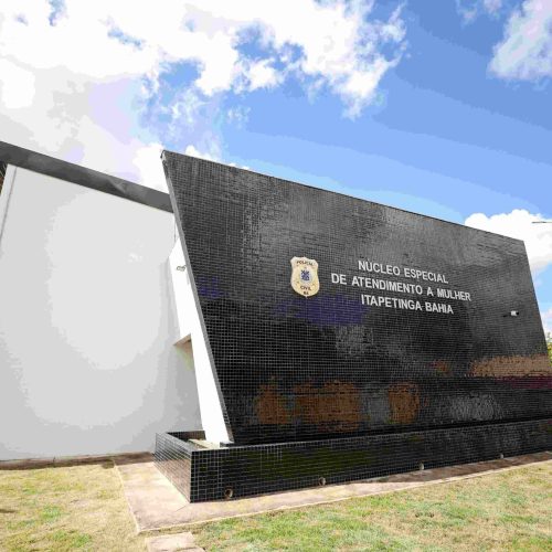 Pai é suspeito de atirar sete vezes no filho de 14 anos dentro de casa em Itapetinga