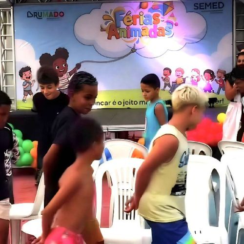 Prefeitura leva lazer aos bairros e transforma férias de crianças da Urbis II em dia de alegria