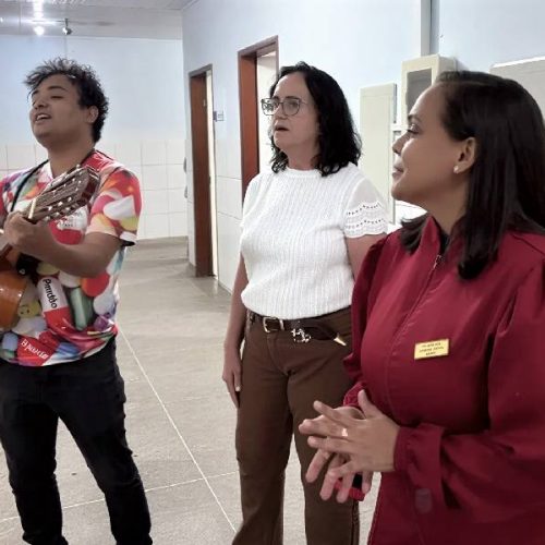Projeto Remédio Musical transforma manhã no Hospital Municipal de Brumado com música e acolhimento