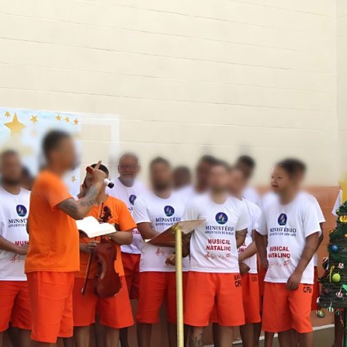 Recital marca celebrações de Natal no Conjunto Penal de Brumado
