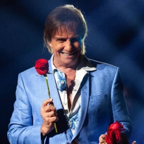 Roberto Carlos fará show gratuito em Salvador no encerramento do Natal Luz