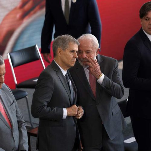 Sidônio teria orientado Lula a manter distância de Jaques Wagner, diz coluna