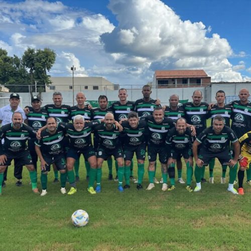 Time leva mensagem contra o racismo aos gramados de Brumado pelo campeonato de veteranos