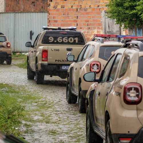 Tiro dentro de escola deixa criança de 8 anos ferida em Lauro de Freitas