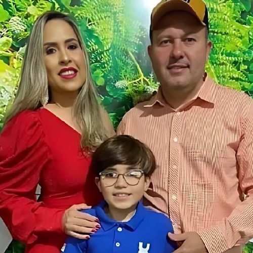 Vereador, esposa e filho de 12 anos morrem em colisão frontal com caminhão carregado de cana