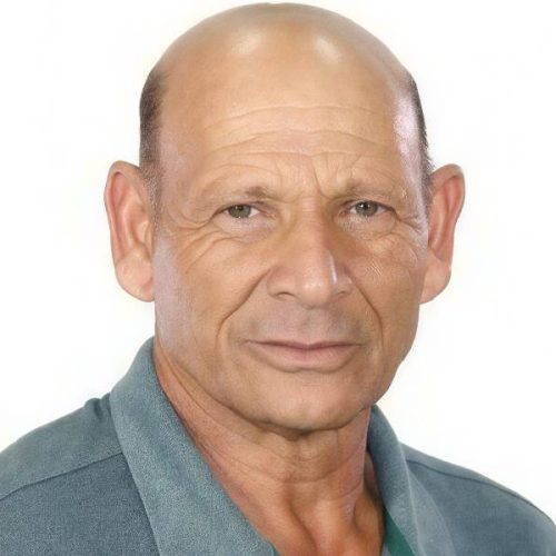 Ex-vereador morre durante manutenção de máquina pesada em Poções