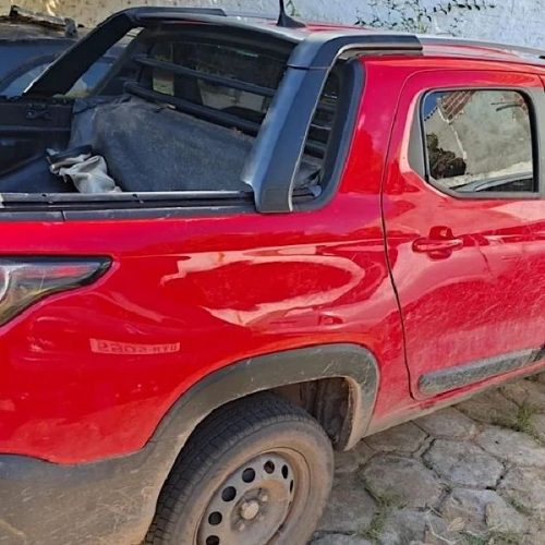 Polícia Civil apreende carro com indícios de adulteração em Livramento