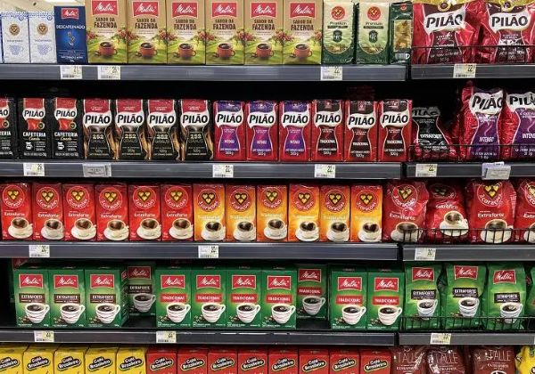Anvisa suspende venda de marcas suspeitas de produzir ‘café fake’