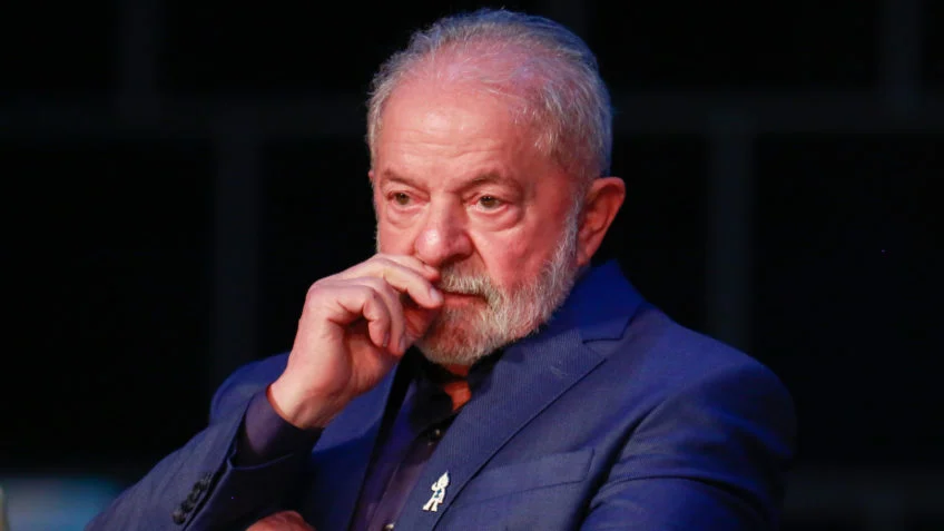Revista britânica detona Lula: presidente é incoerente fora do país e rejeitado dentro dele, diz The Economist