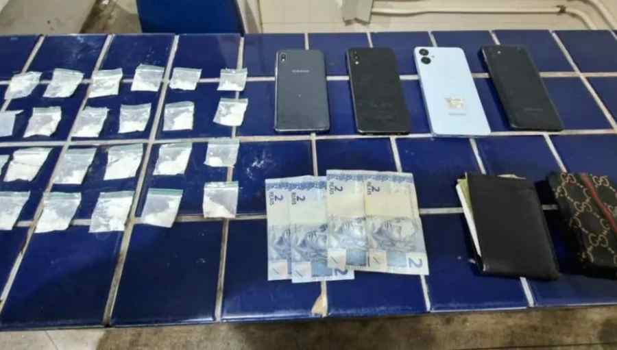 PM prende quatro suspeitos de tráfico de drogas em Jânio Quadros