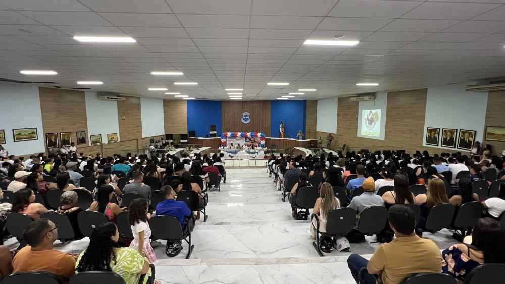 PROERD forma 224 alunos em Brumado e fortalece laço entre escolas, famílias e PM