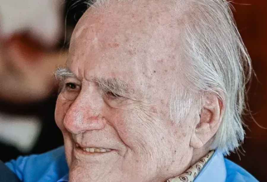 Mino Carta, ícone da imprensa, morre aos 91 anos em São Paulo