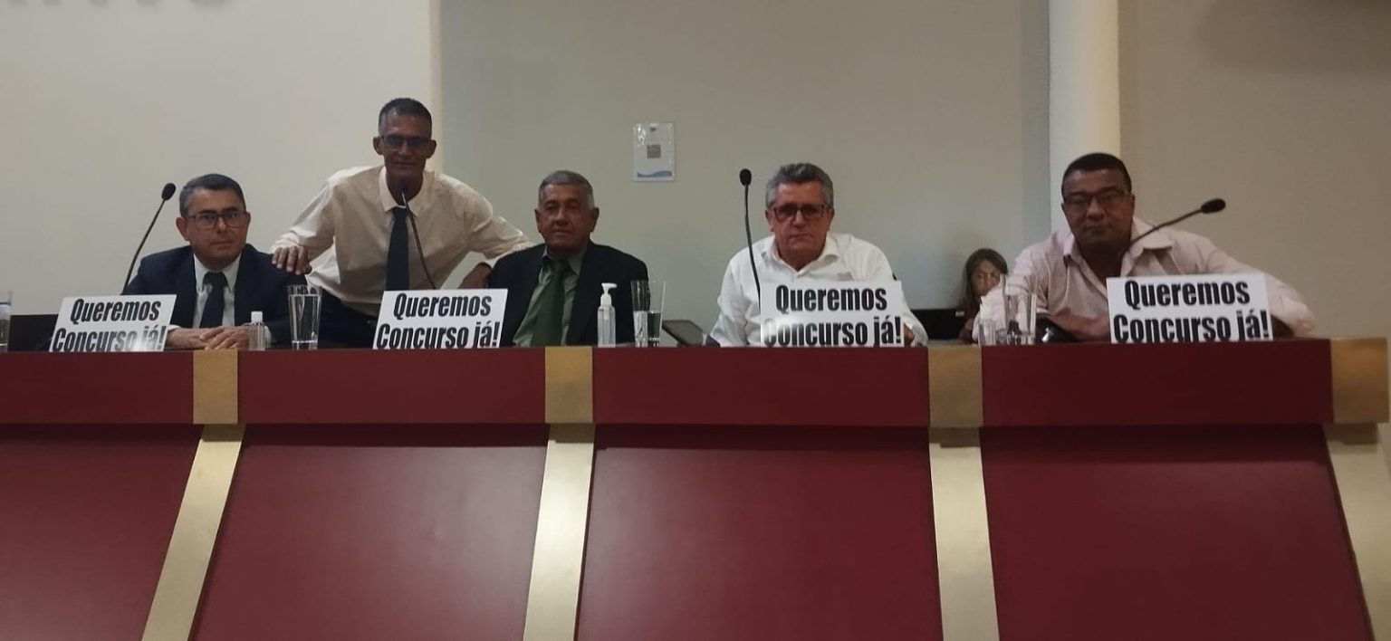 Oposição de Caculé bloqueia pauta e cobra concurso público
