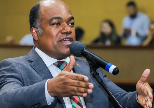 Deputado aponta Tarcísio como herdeiro do eleitorado de Bolsonaro nas eleições de 2026