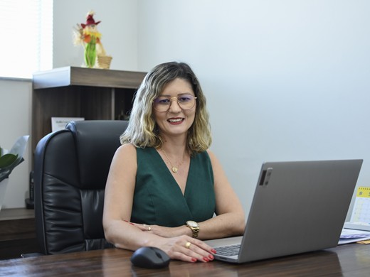 Caculé nomeia Daniela Rodrigues como nova secretária de Administração e Finanças