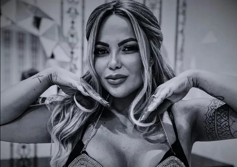 Cantora Vanessa Rios morre aos 38 anos após luta contra câncer no pulmão