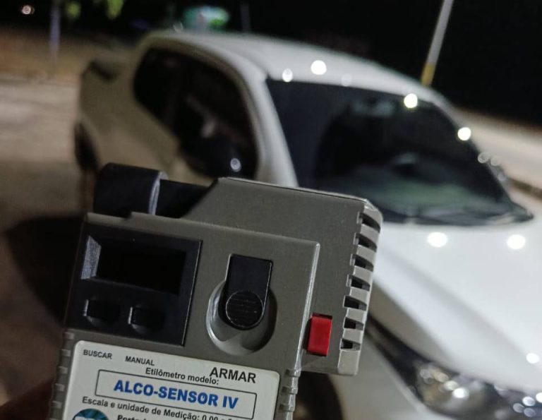 Motorista é autuado após recusar teste do bafômetro em abordagem da CIPRv/Brumado na BR-030