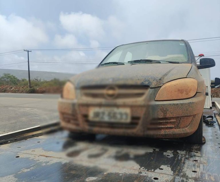 CIPRv/Brumado apreende veículo com restrição judicial na BA-263 em Vitória da Conquista