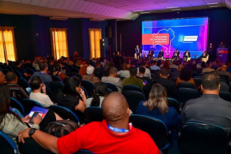 Vitória da Conquista abre 1º Encontro de Comunicação Legislativa