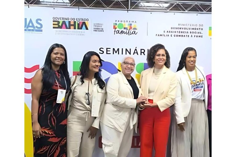 Brumado participa de seminário na capital e reforça compromisso com avanços do Bolsa Família na Bahia