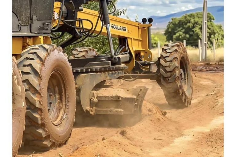 Brumado rompe marca histórica e supera 970 km de estradas recuperadas