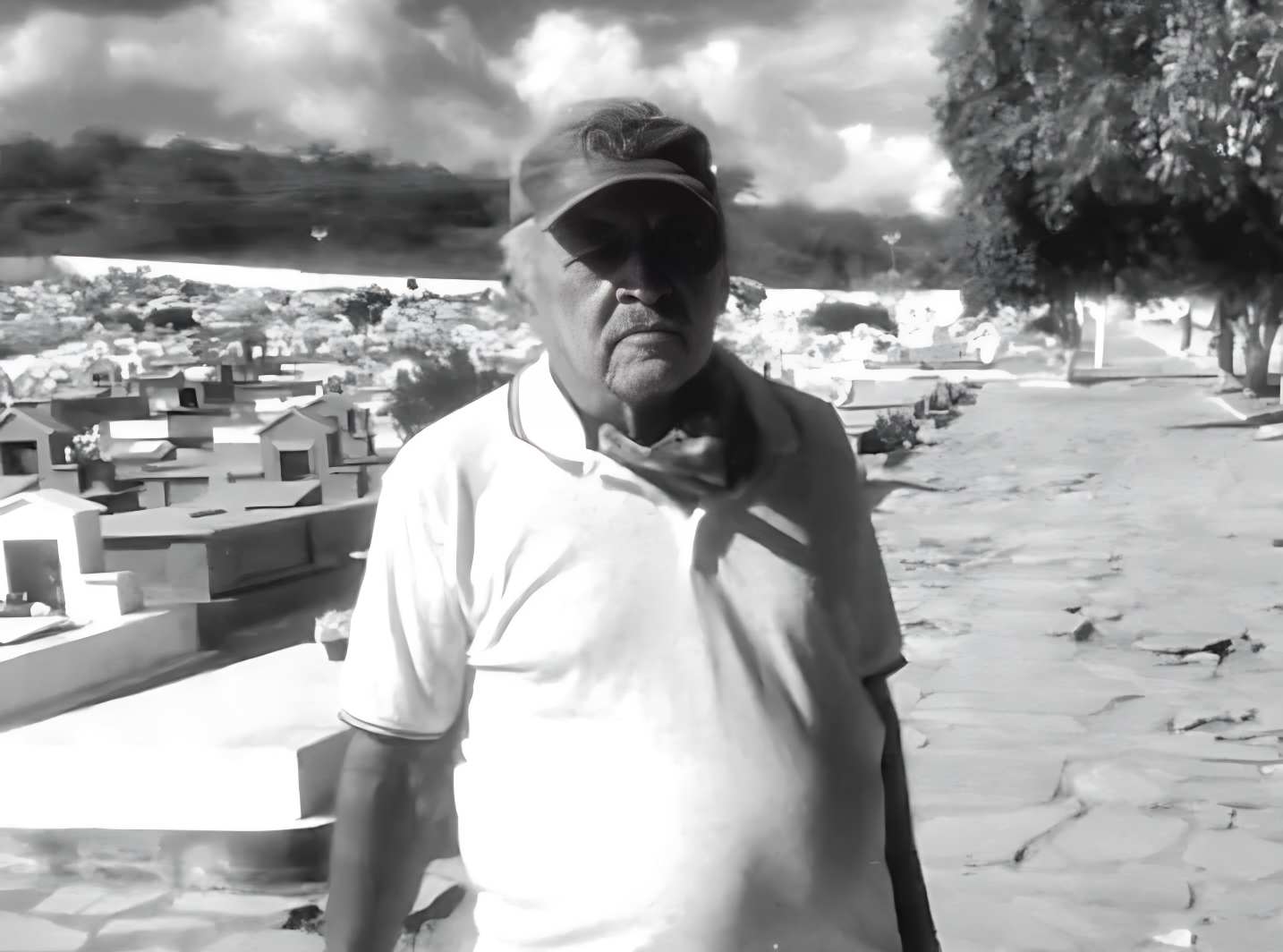 Brumado se despede de “Seu Beco”, ex-coveiro símbolo do Cemitério Santa Inês