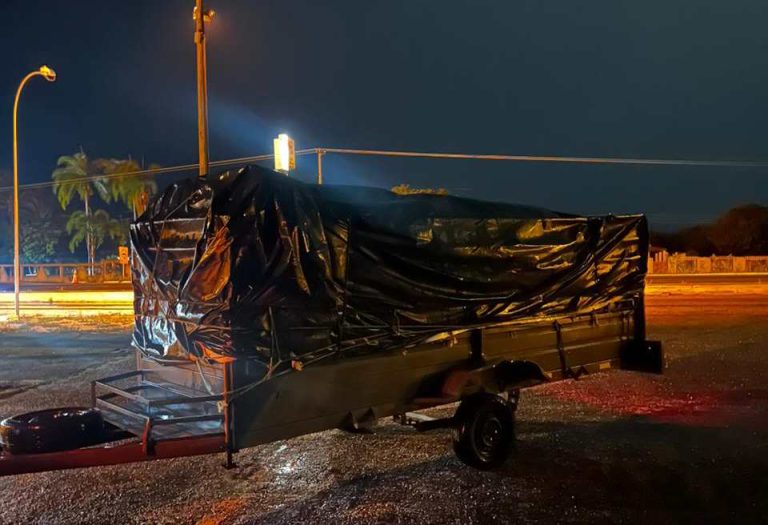 CIPRv/Brumado apreende carro com bloqueio judicial em Vitória da Conquista