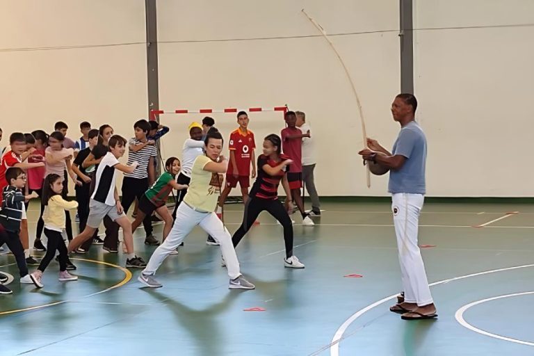 Capoeiristas de Brumado ganham espaço na Europa e fortalecem luta pela consciência negra