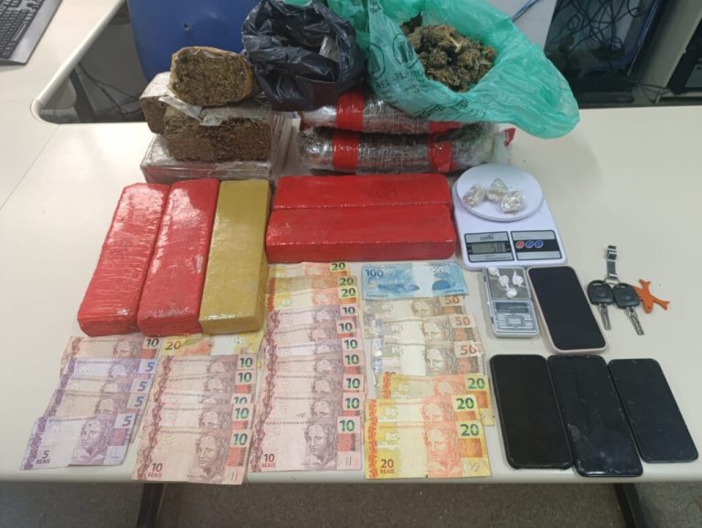 Casal é preso com mais de 10 quilos de drogas após perseguição policial em Guanambi