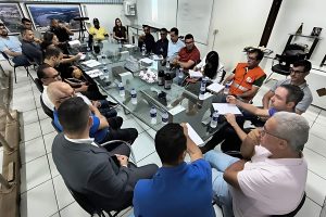 Fabrício Abrantes reúne secretariado e Defesa Civil para conter danos das chuvas