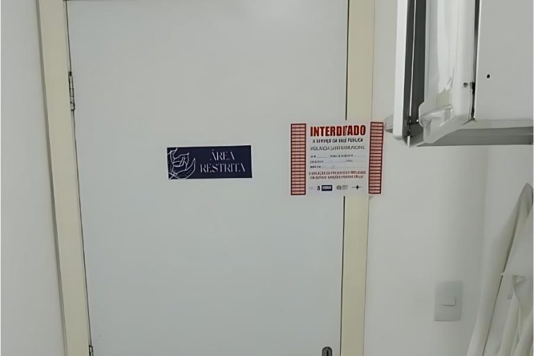 Farmácia é interditada em Conquista após flagrantes de irregularidades sanitárias e produtos vencidos