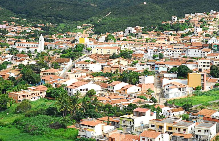 Homem é preso em Caetité após agredir mãe de 80 anos