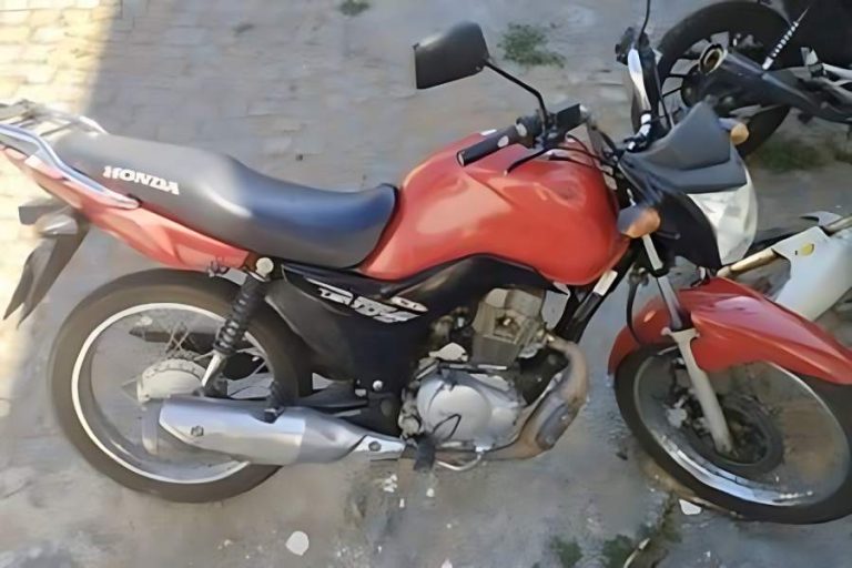 Imagens de segurança ajudam PM a recuperar moto furtada em Guanambi