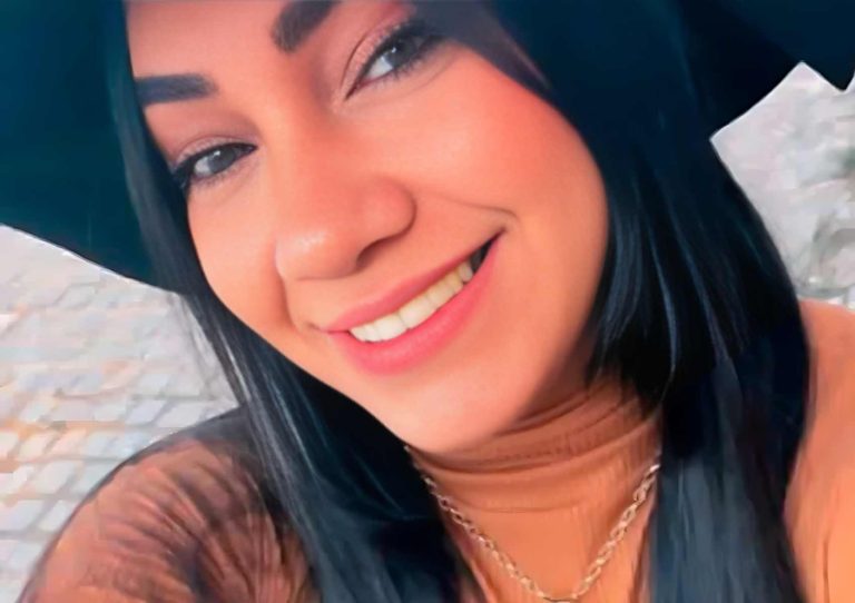 Mãe de três filhos morre após colisão entre caminhonete e ônibus na BR-415, em Ilhéus