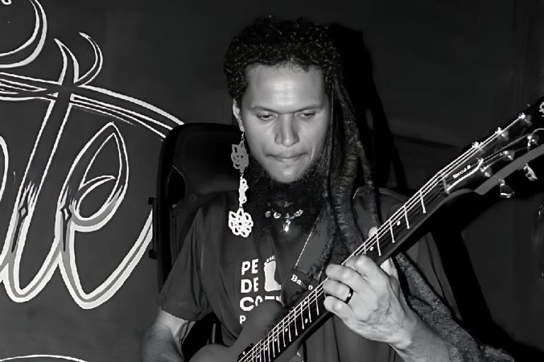 Músico é executado a tiros e facadas dentro de chácara em Aracaju; polícia investiga emboscada