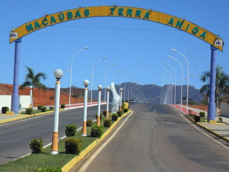 Prefeitura autoriza nova mineradora a explorar quartzito em Macaúbas