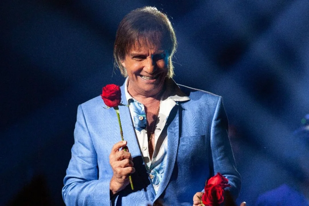 Roberto Carlos fará show gratuito em Salvador no encerramento do Natal Luz