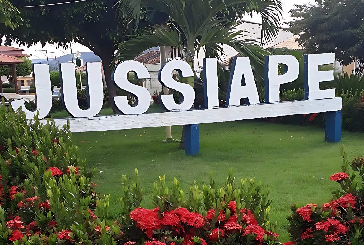 TCM-BA notifica prefeito de Jussiape após denúncia sobre terceirização na educação