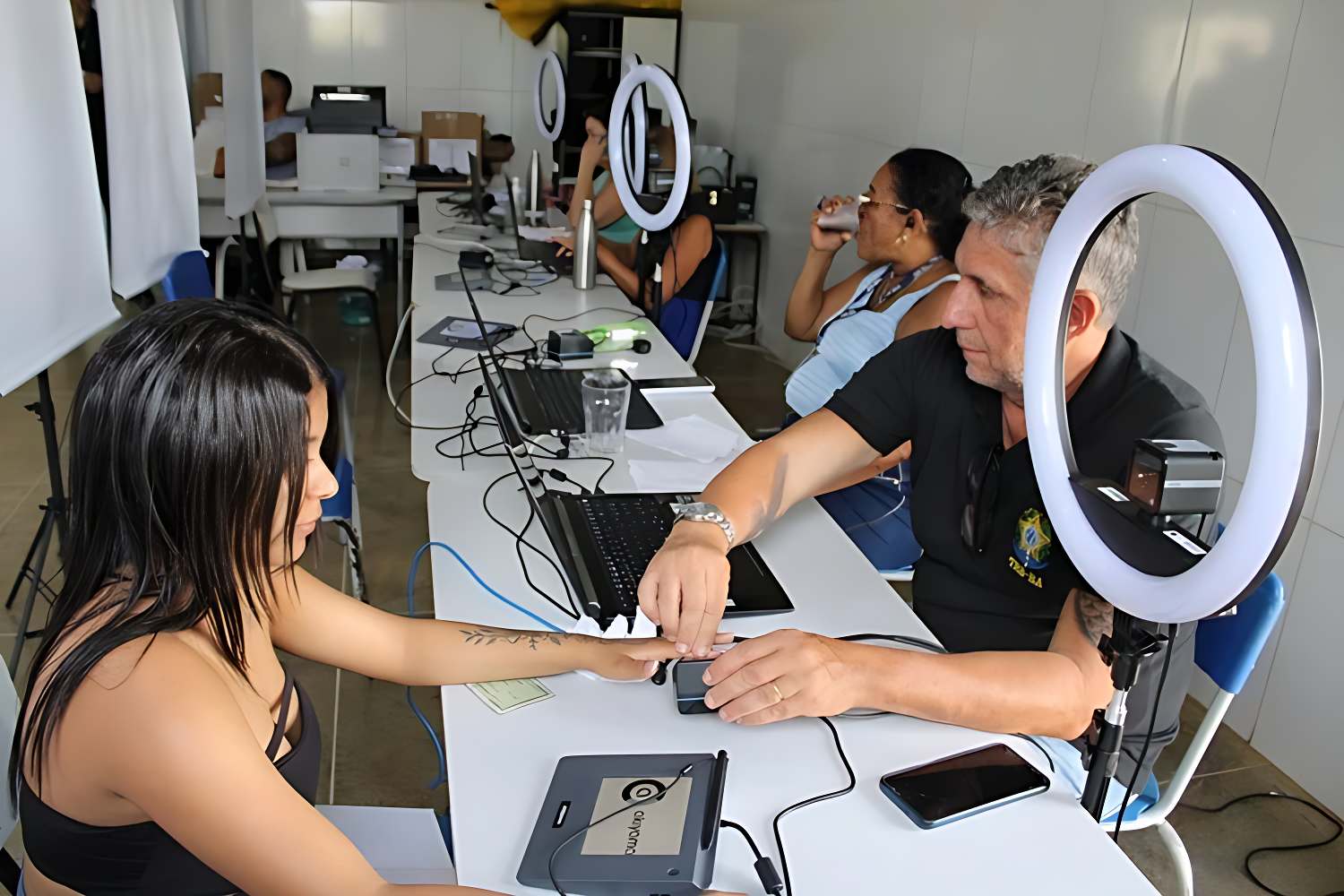 TRE leva mutirão a Ubiraçaba e facilita regularização de títulos em Brumado