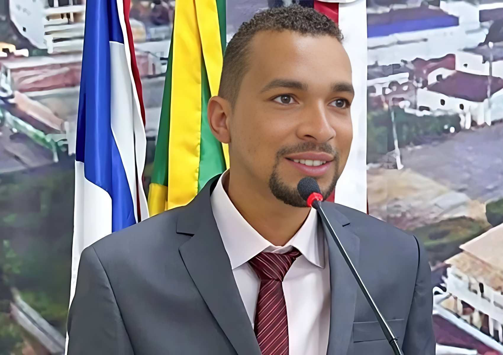 Vereador de Jaguaquara é suspenso após denúncia de assédio sexual contra servidora