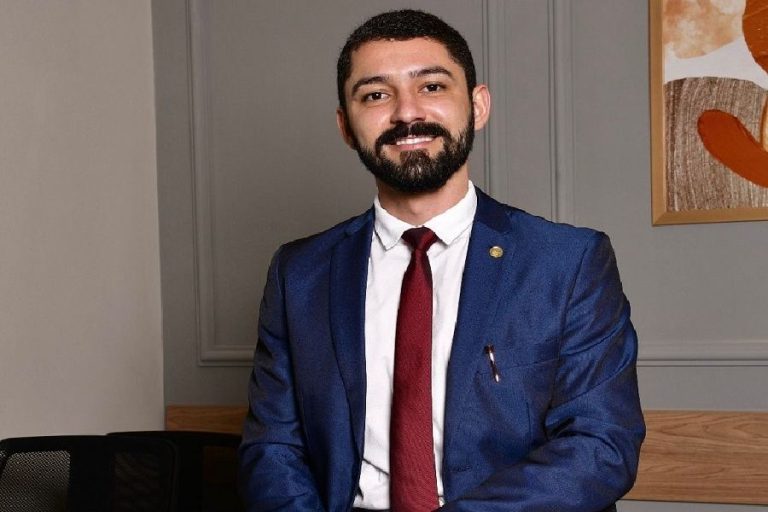 Advogado de Brumado assume diretoria regional da Abracrim-BA e fortalece representação do interior