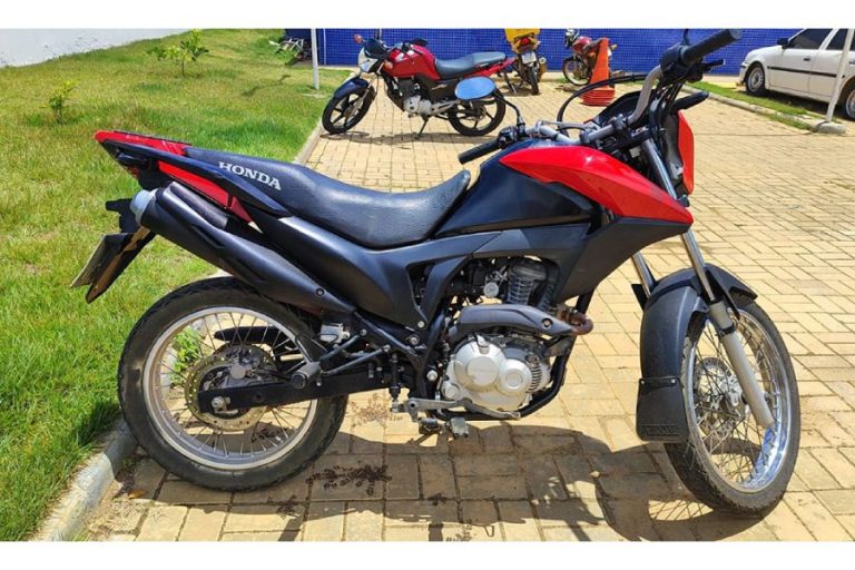 CIPRv recupera duas motocicletas irregulares durante operação em Barra do Choça