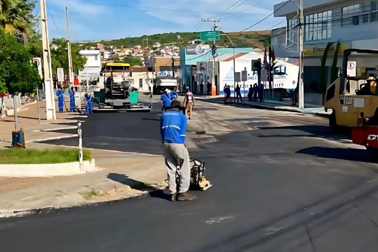 Prefeitura intensifica recapeamento e melhora mobilidade no coração da cidade