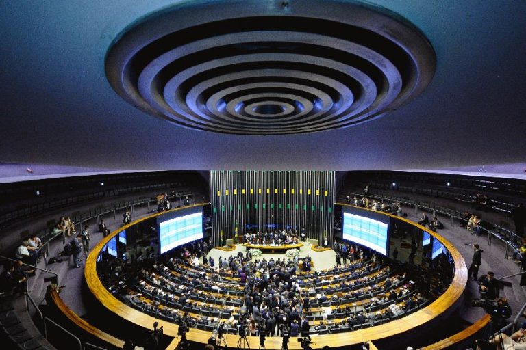 Derrotas de Lula no Congresso revelam novo equilíbrio entre Poderes