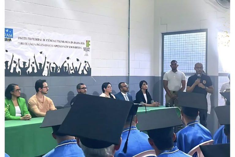 Internos do Conjunto Penal de Brumado concluem curso básico de Inglês