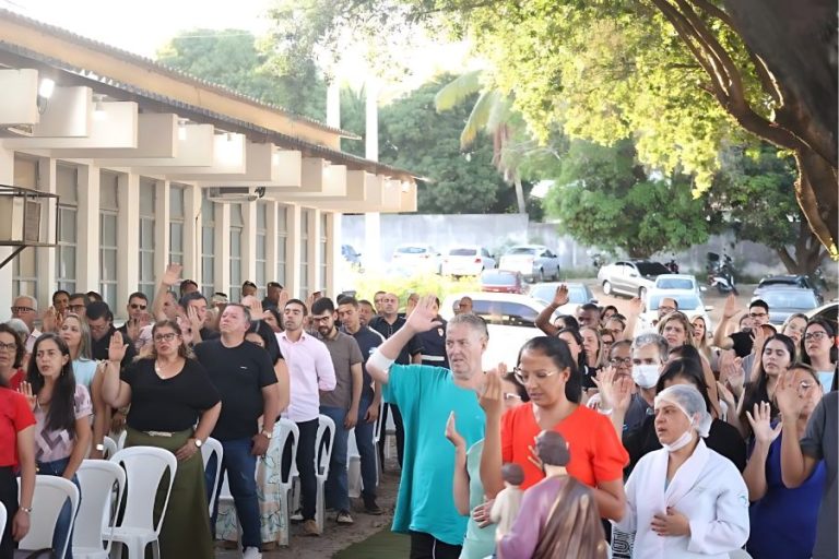 Missa em ação de graças reúne colaboradores e comunidade no Hospital Municipal Professor Magalhães Neto