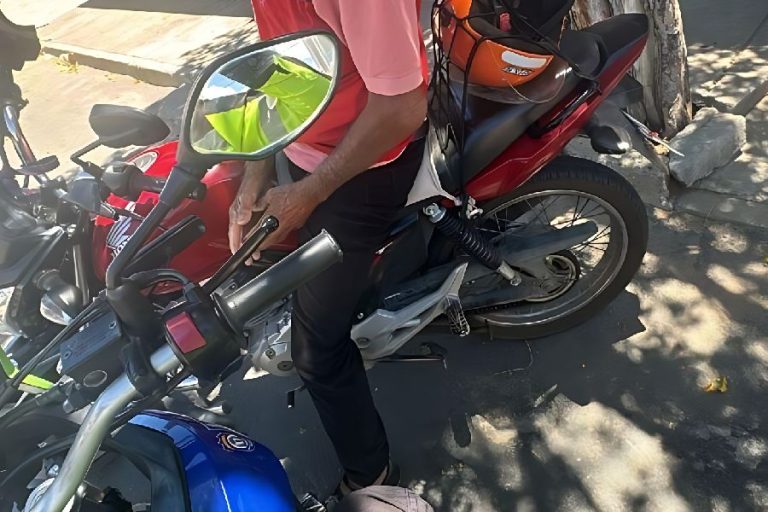 Moto usada por aplicativo 99 é apreendida em Guanambi por transporte irregular